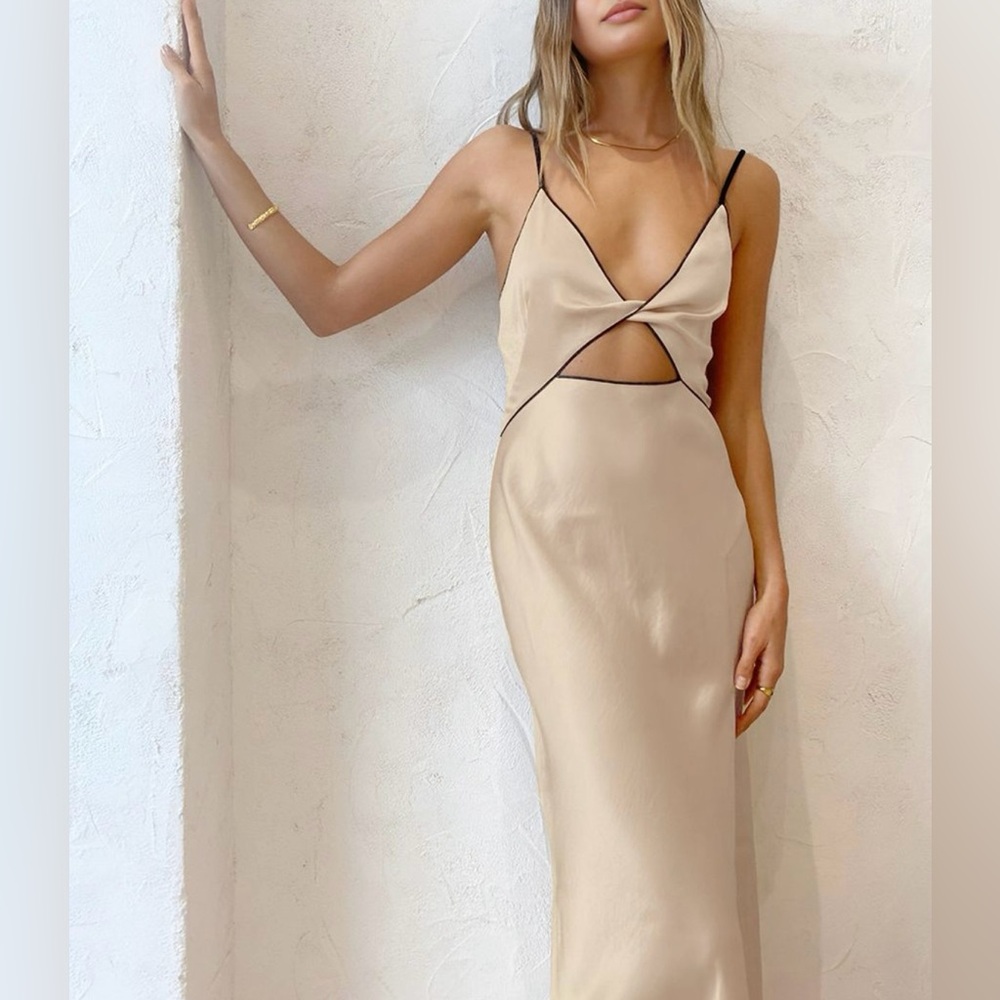 🆕 Commense V-Neck Hollow Out Cami Long Dress, Size S